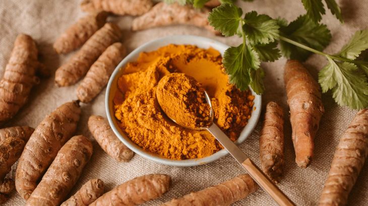 Comparison of Nutritional Roles of Turmeric and Vitamin B12